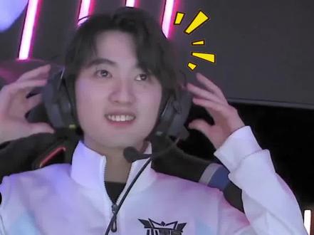 LPL官方发布TES vs V5三大看点：中单英雄海，佛耶戈成争夺焦点