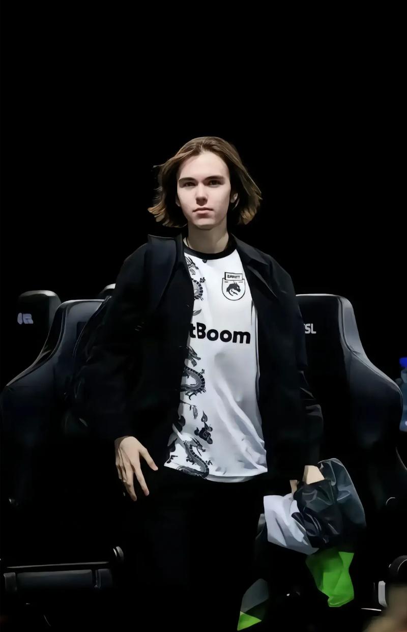 今年S赛冠军戒指长啥样？拳头揭开其神秘面纱