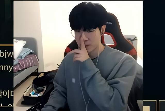 迟来的愚人节玩笑？RNG官推说MLXG回去当教练