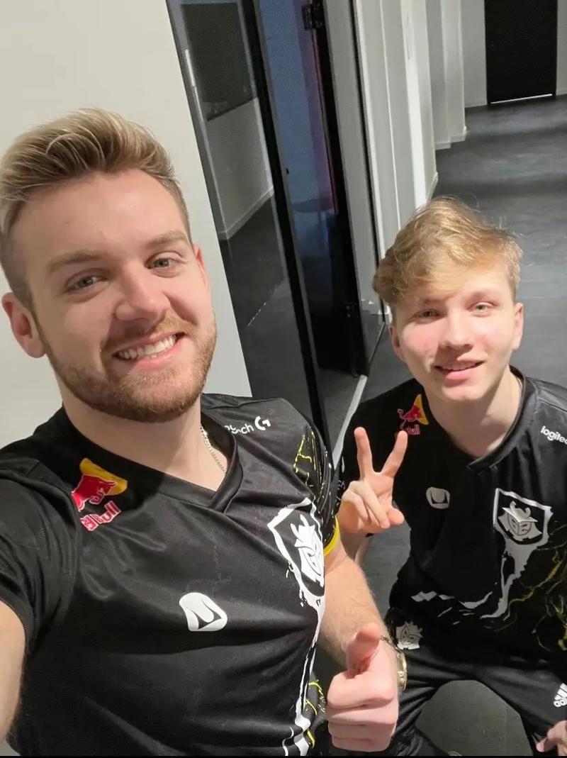 Imperial , Spirit , Mouz , 和 G2 在 StarLadder 布达佩斯 Major 2025 第三阶段开始时取得胜利