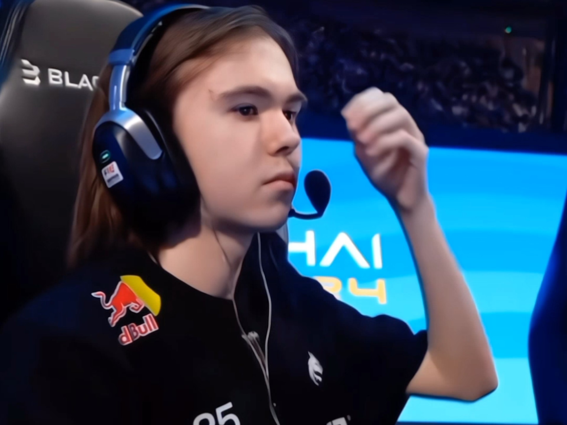 刚刚，FLY官宣前TSM打野选手Spica加入